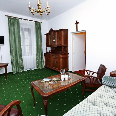 Hotel Historicky Putnicky Dom à Marianka Extérieur photo