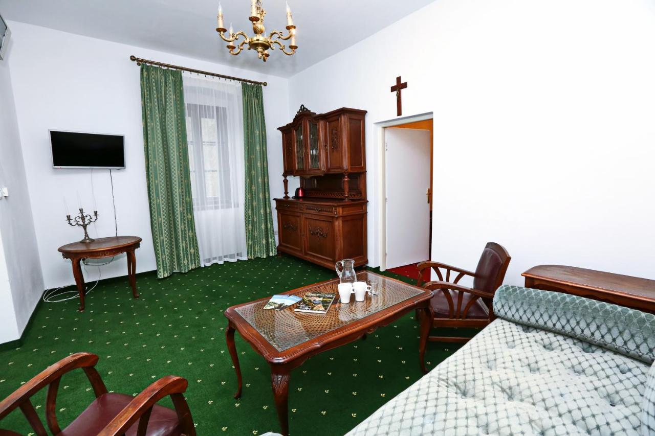 Hotel Historicky Putnicky Dom à Marianka Extérieur photo